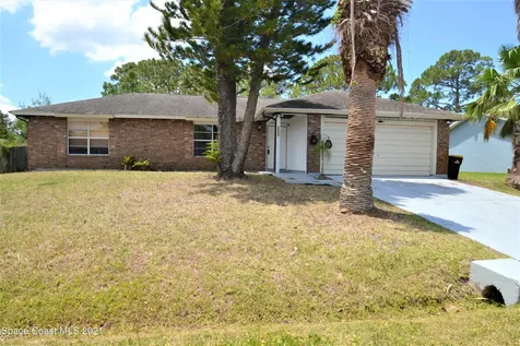 1084 Hunt Street NW Palm Bay FL 32907