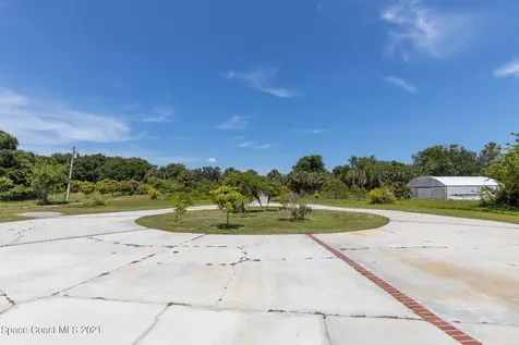 6187 N Tropical Trail Merritt Island FL 32953