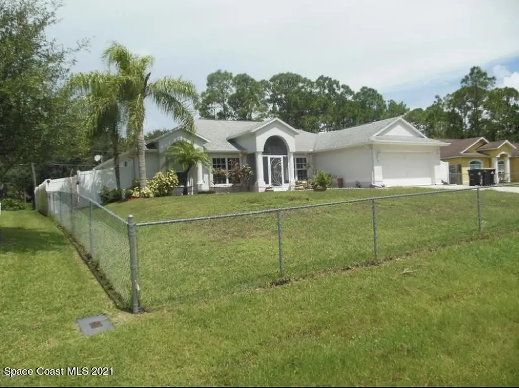 515 Gallagher Street SW Palm Bay FL 32908