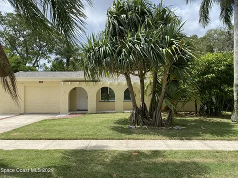 25 Carleton Drive Cocoa FL 32922