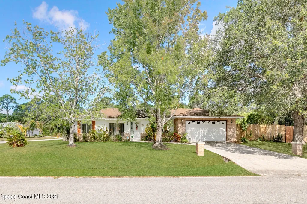 490 Carpenter Avenue NW Palm Bay FL 32907