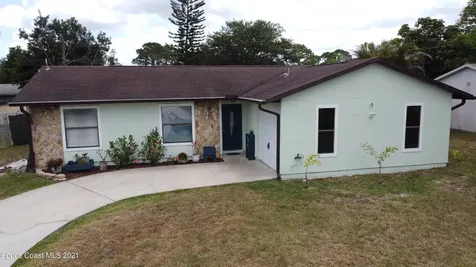 871 Highland Avenue NW Palm Bay FL 32907