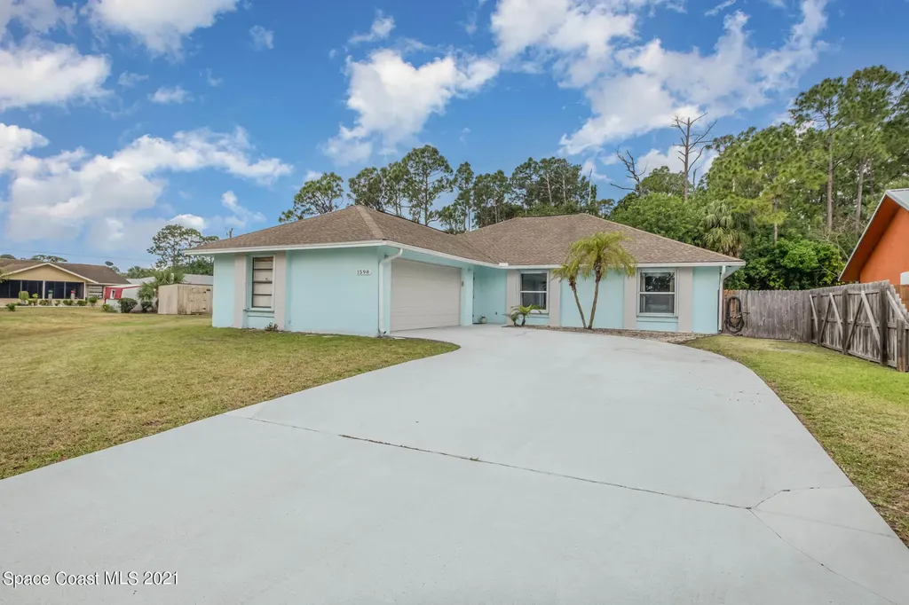 1598 Healey Street NW Palm Bay FL 32907