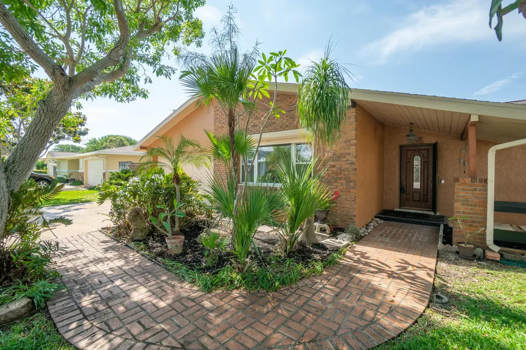 1625 Larchmont Court Merritt Island FL 32952