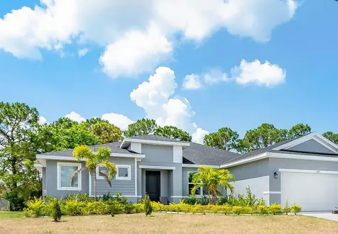 1482 SW Hunnicut Avenue Port St Lucie FL 34953