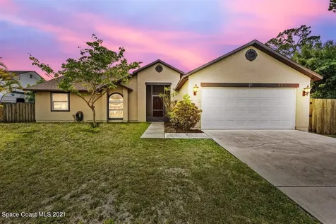 883 New Zealand Avenue NW Palm Bay FL 32907