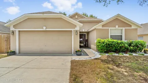 2431 Merry Road Tavares FL 32778