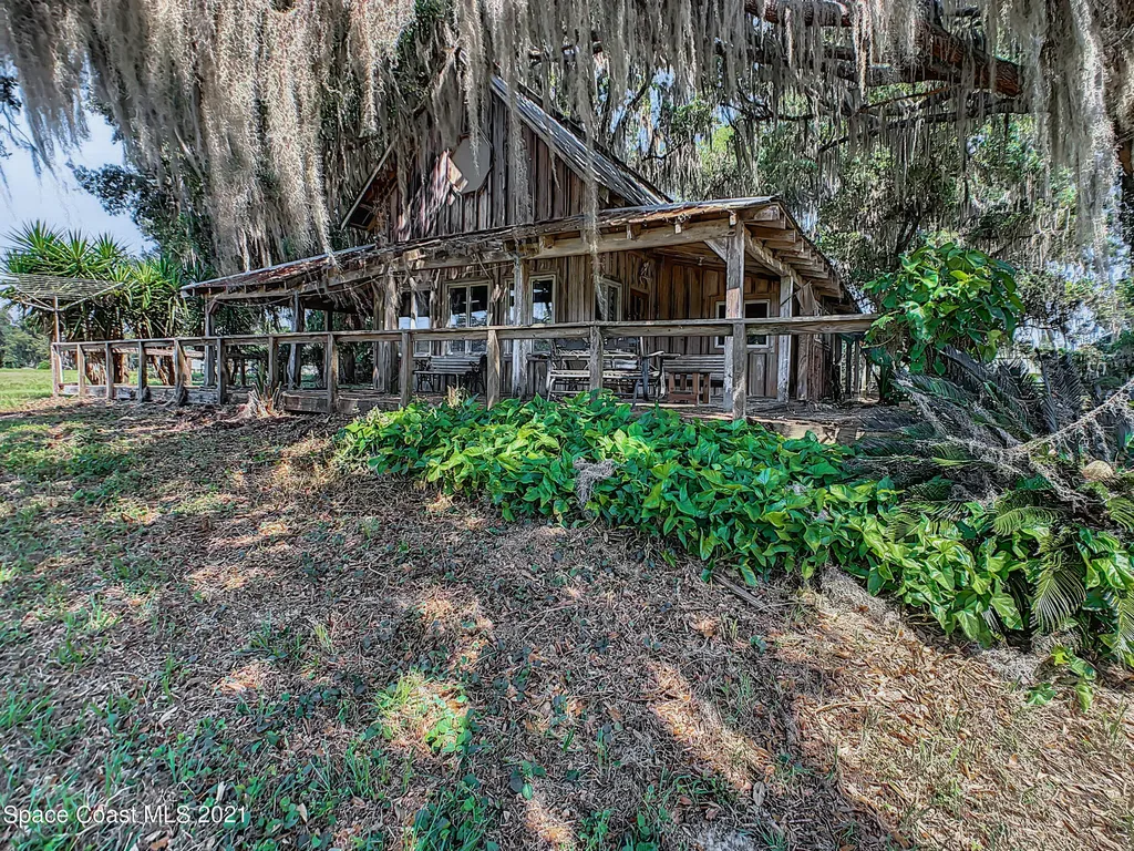 6590 NW 223rd Street Micanopy FL 32667