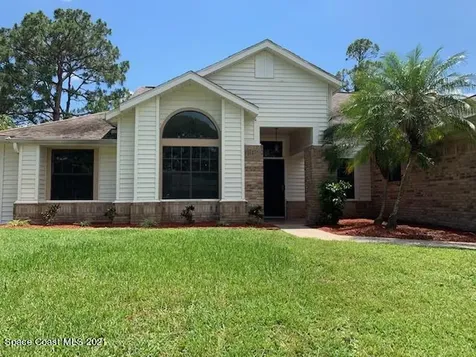 1098 Elmsford Street NW Palm Bay FL 32907