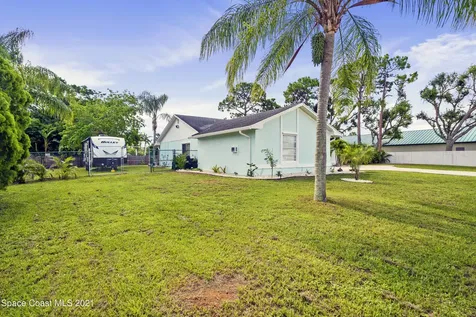 2255 SE Morningside Boulevard Port St Lucie FL 34952
