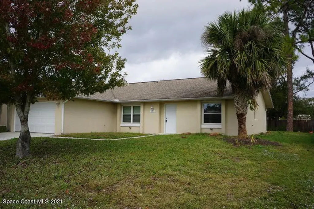 1759 Delaware Street NW Palm Bay FL 32907