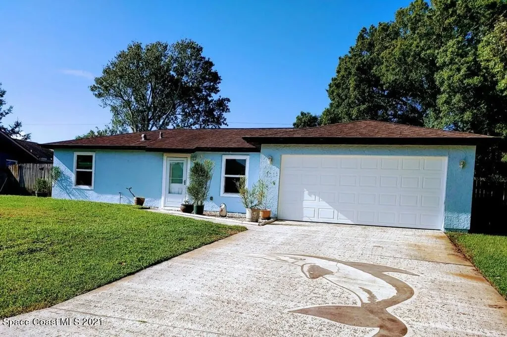 950 Dupont Street NE Palm Bay FL 32907