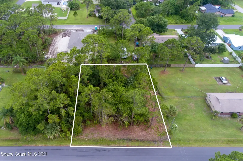 700 Coconut Street SE Palm Bay FL 32909