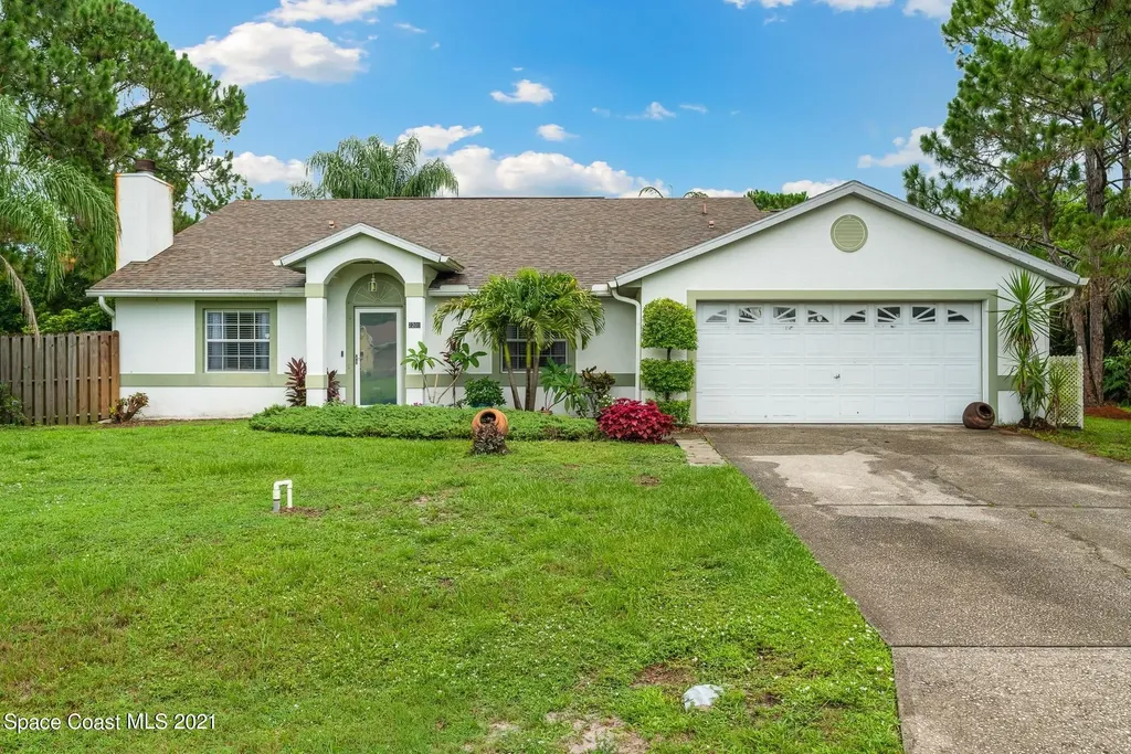 2205 Queens Street SE Palm Bay FL 32909