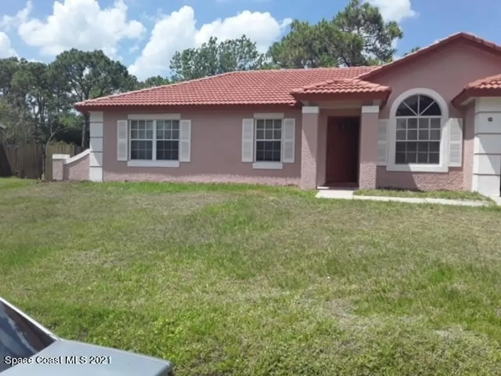 1163 Beacon Street NW Palm Bay FL 32907