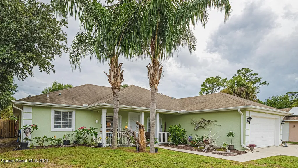 1563 Quatrain Lane Sebastian FL 32958
