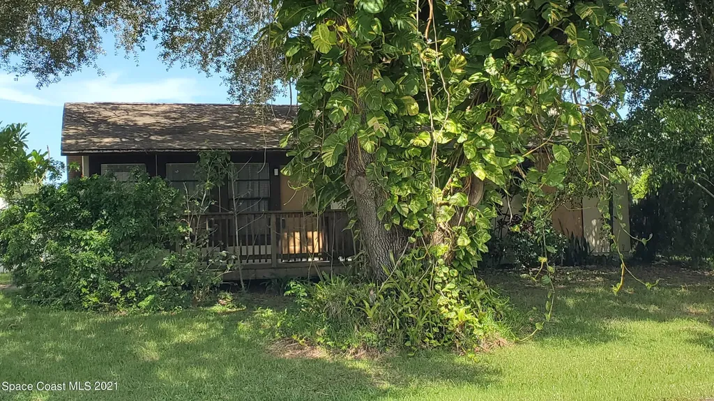 623 Santo Domingo Avenue SW Palm Bay FL 32908