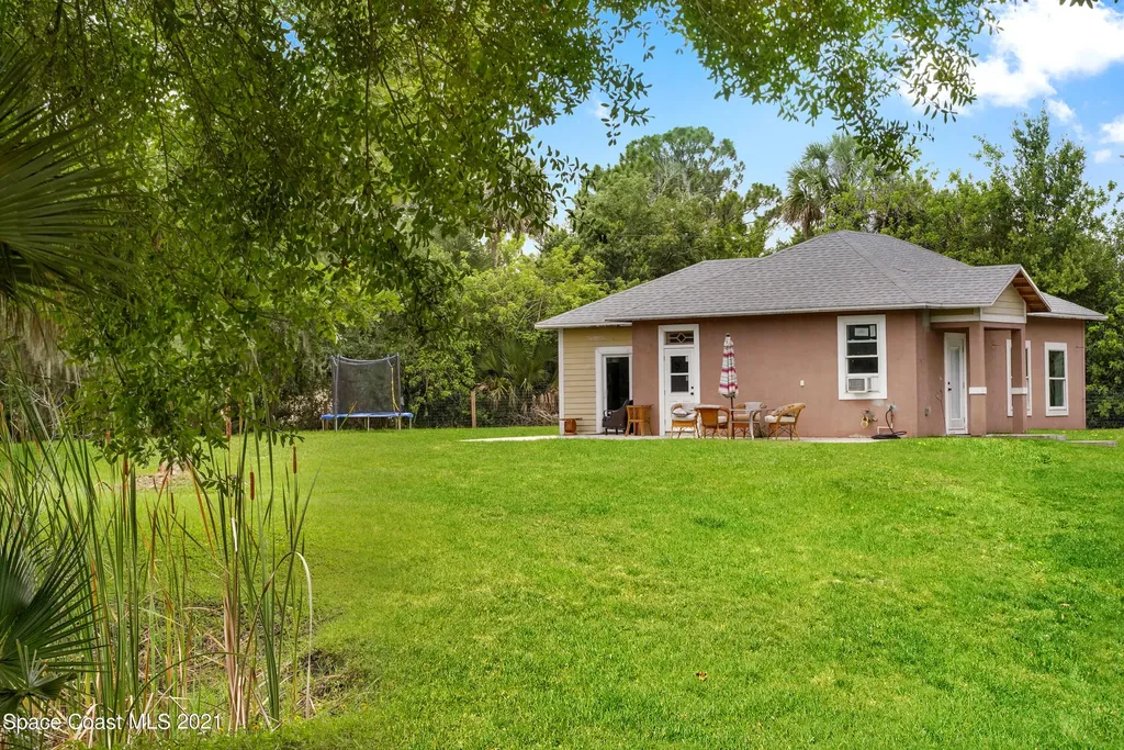 5693 Saratoga Lane Cocoa FL 32926