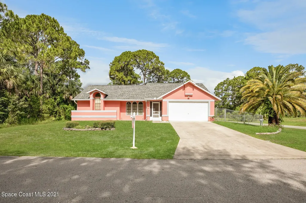 798 Isar Avenue NW Palm Bay FL 32907