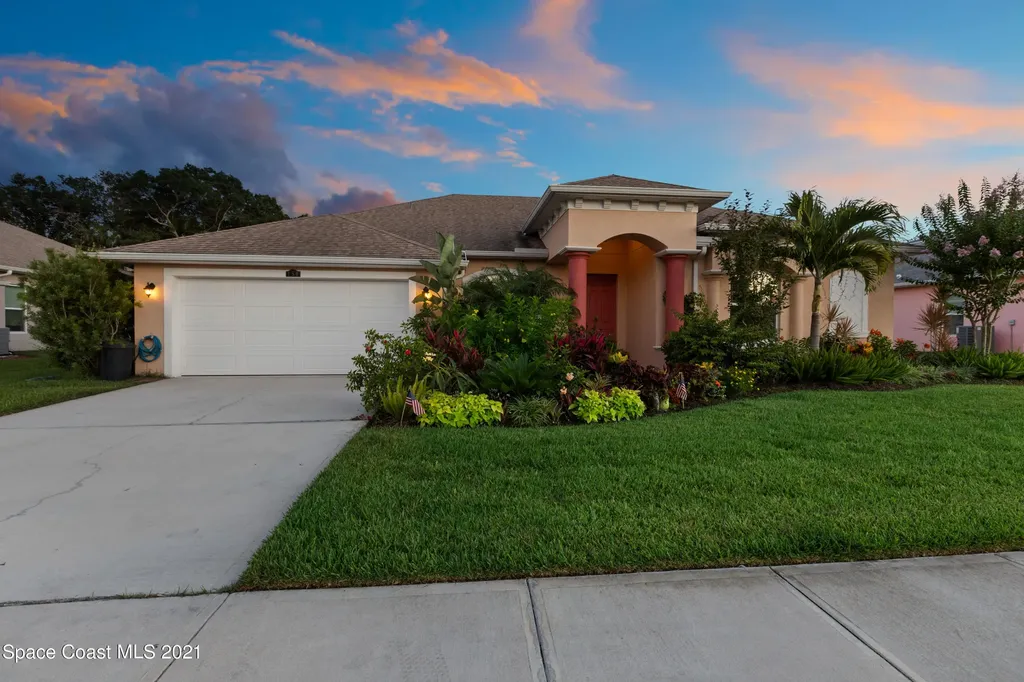 150 Via Catalano Court NE Palm Bay FL 32907