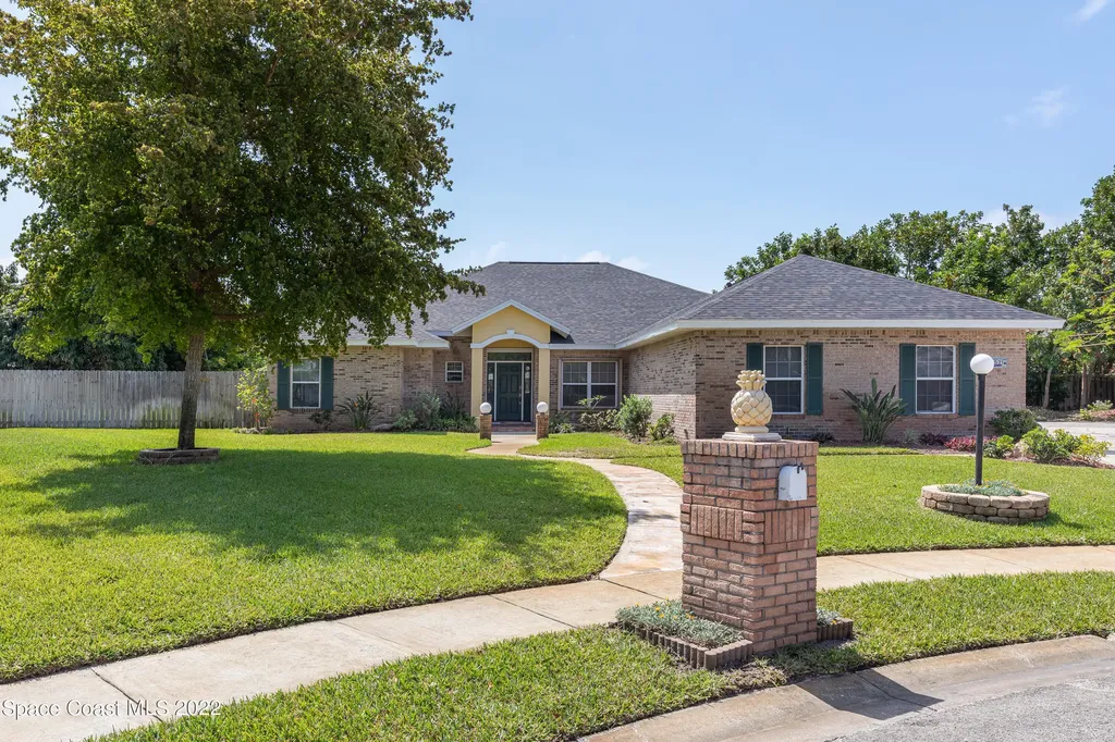 521 Maria Corte Indialantic FL 32903