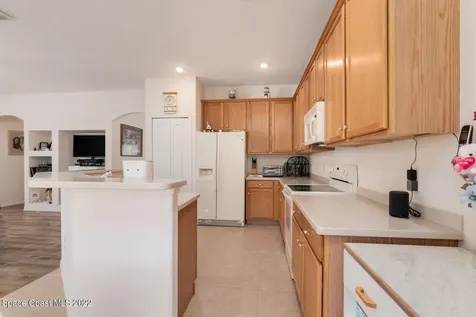 8054 Kingswood Way Melbourne FL 32940
