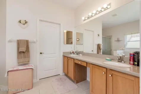 8054 Kingswood Way Melbourne FL 32940
