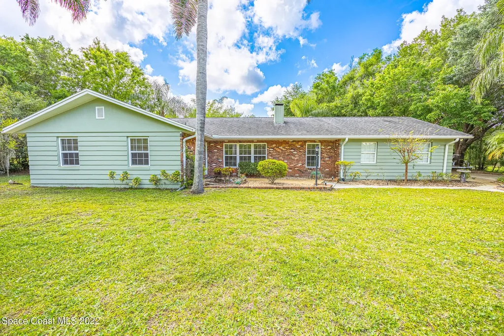 3885 Arlington Avenue Mims FL 32754