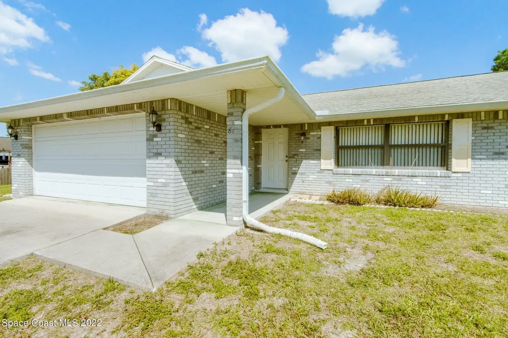 861 Delhaven Avenue NW Palm Bay FL 32907