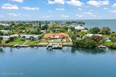 83 W Bay Drive Cocoa Beach FL 32931