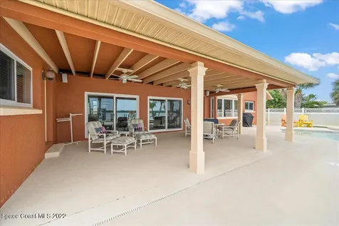 83 W Bay Drive Cocoa Beach FL 32931