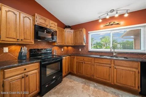 83 W Bay Drive Cocoa Beach FL 32931