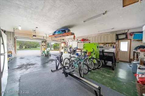 83 W Bay Drive Cocoa Beach FL 32931