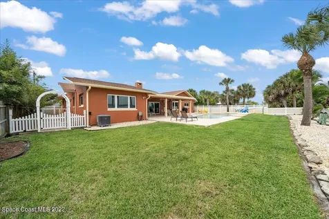 83 W Bay Drive Cocoa Beach FL 32931