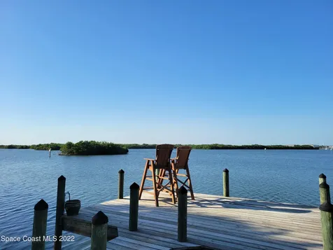 83 W Bay Drive Cocoa Beach FL 32931