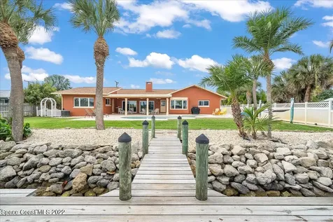 83 W Bay Drive Cocoa Beach FL 32931