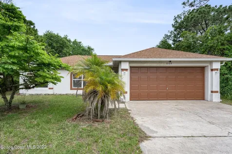 809 Hanau Avenue NW Palm Bay FL 32907