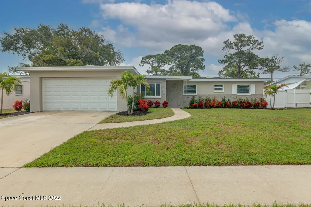 220 Melbourne Avenue Merritt Island FL 32953