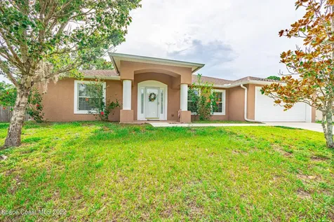 118 Carmelite Avenue NW Palm Bay FL 32907