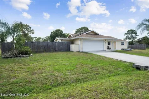 792 Corona Avenue NE Palm Bay FL 32907