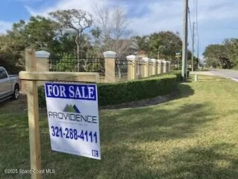 5205 S Tropical Trail Merritt Island FL 32952