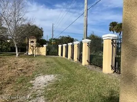 5205 S Tropical Trail Merritt Island FL 32952