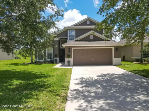 272 Wishing Well Circle SW Palm Bay FL 32908