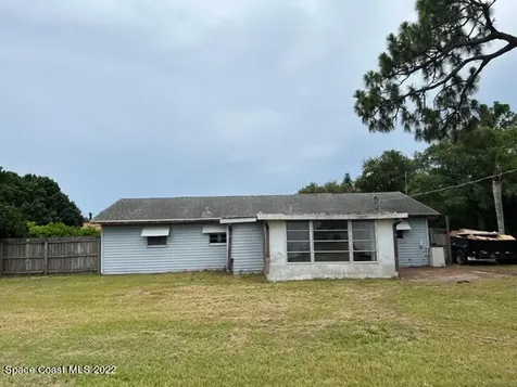 462 Brookdale Avenue NE Palm Bay FL 32907