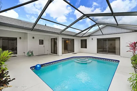 321 Country Walk Street Melbourne FL 32940
