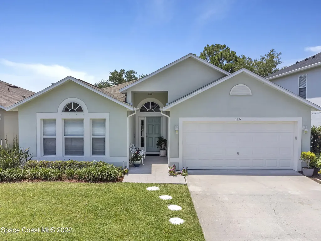 1637 La Maderia Drive SW Palm Bay FL 32908