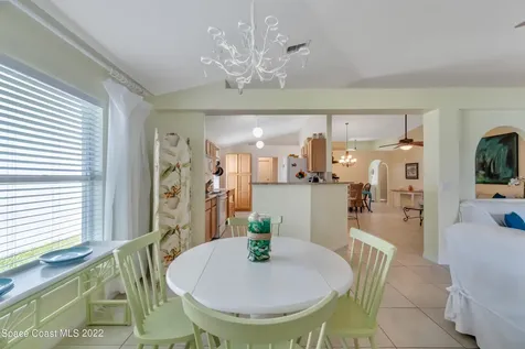 1637 La Maderia Drive SW Palm Bay FL 32908