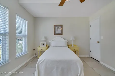 1637 La Maderia Drive SW Palm Bay FL 32908