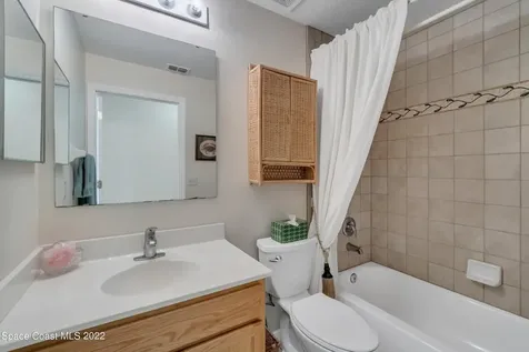 1637 La Maderia Drive SW Palm Bay FL 32908