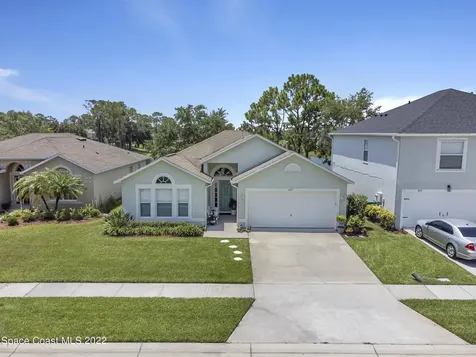 1637 La Maderia Drive SW Palm Bay FL 32908